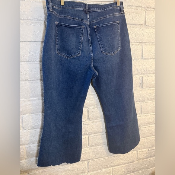 Abercrombie & Fitch Ultra High Rise Flare Jeans Size 35/20 Short. Frayed Hem - Picture 5 of 6